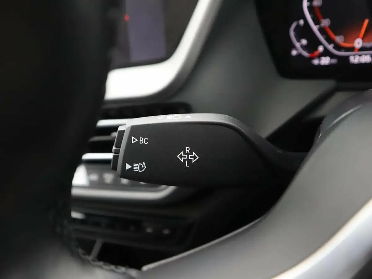2022-bmw-1-series-15-118i-m-sport-lcp-dct-big-33