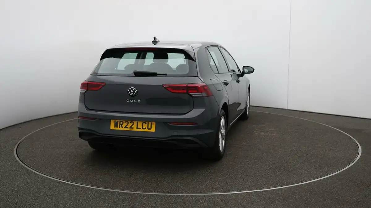 2022-volkswagen-golf-15-tsi-life-130ps-hatchback-big-54