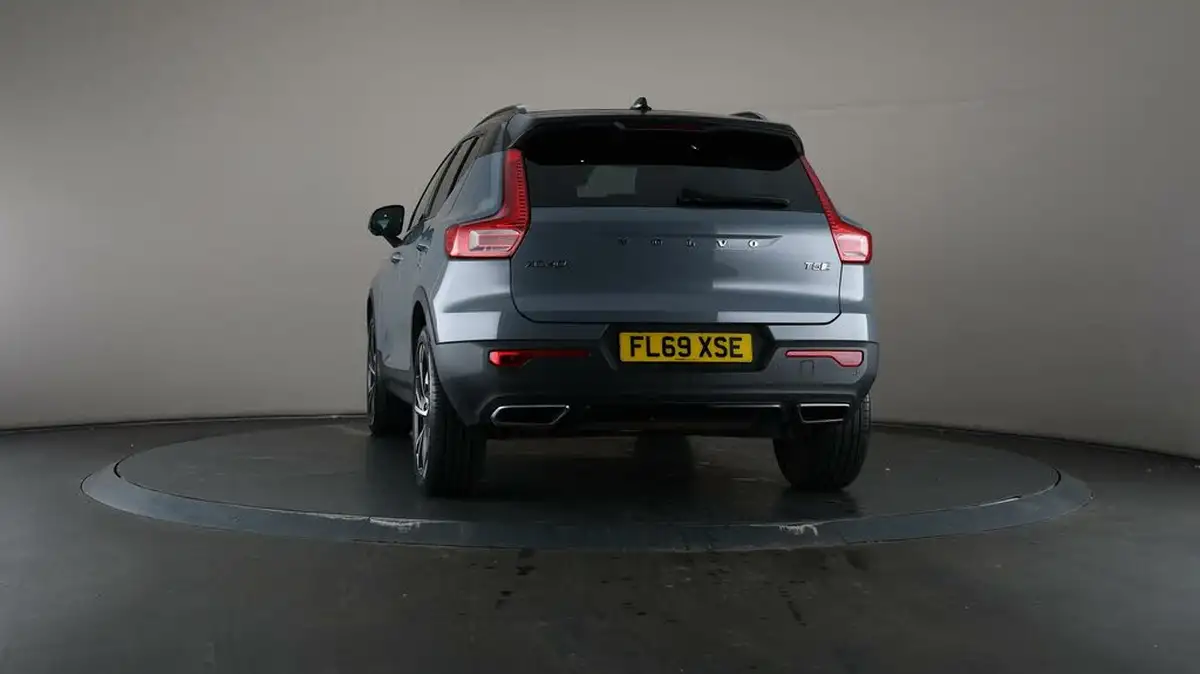2019-volvo-xc40-20-t5-r-design-big-44