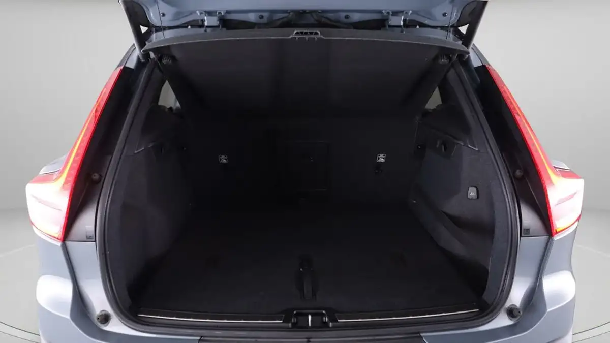 2019-volvo-xc40-20-t5-r-design-big-16