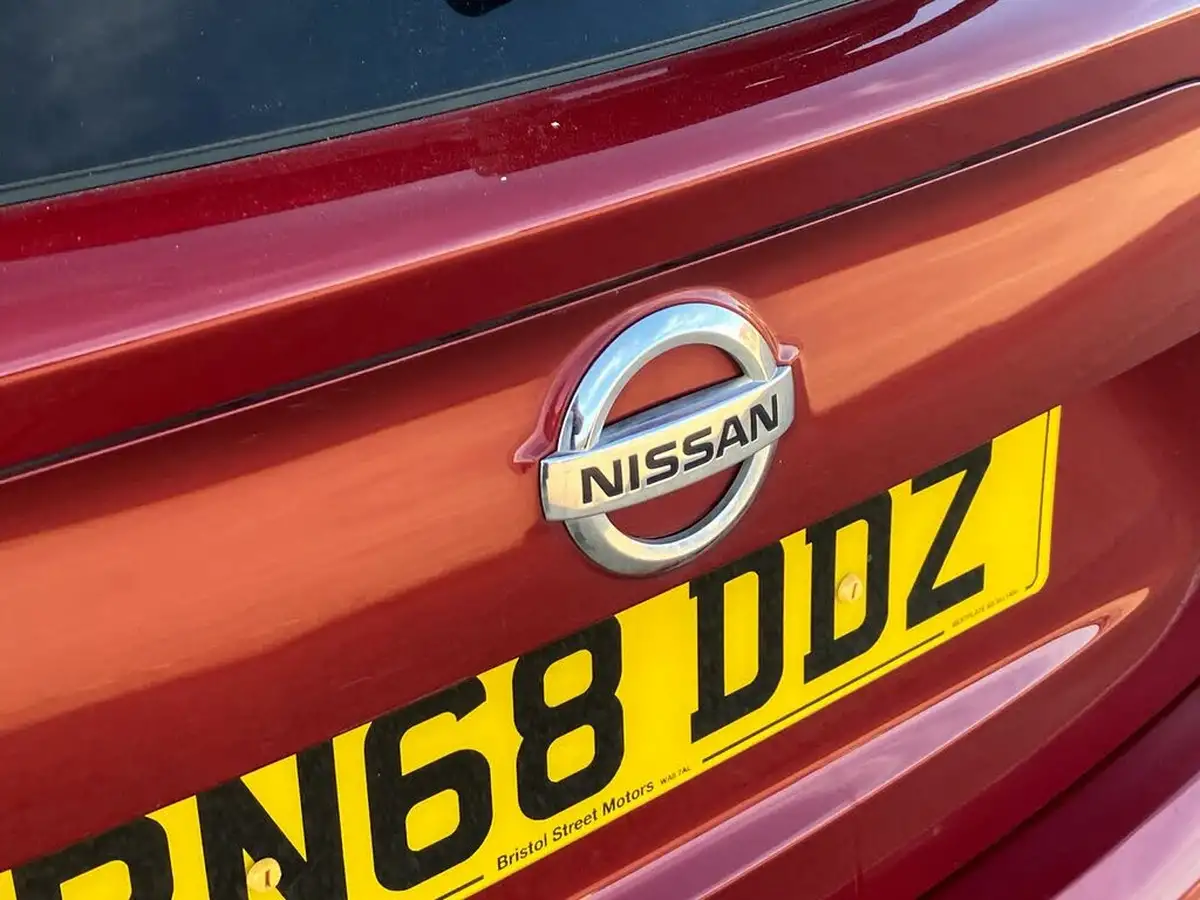 2018-nissan-qashqai-12-dig-t-tekna-big-34