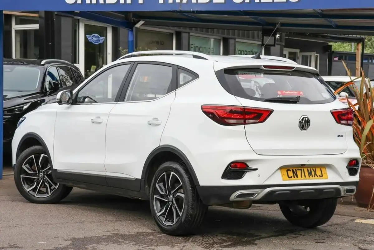 2021-mg-zs-suv-15-vti-tech-exclusive-big-14