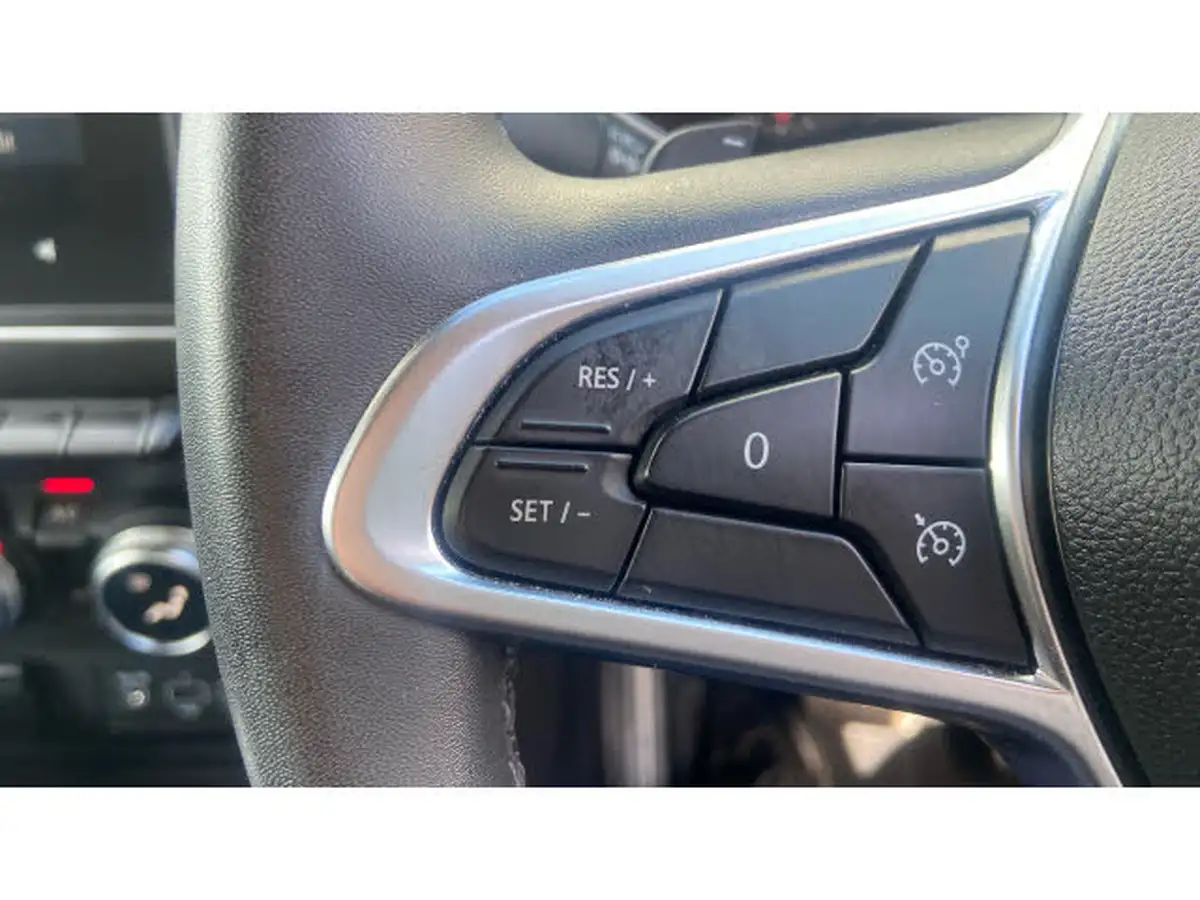 2020-renault-captur-13-tce-iconic-130bhp-edc-auto-big-21