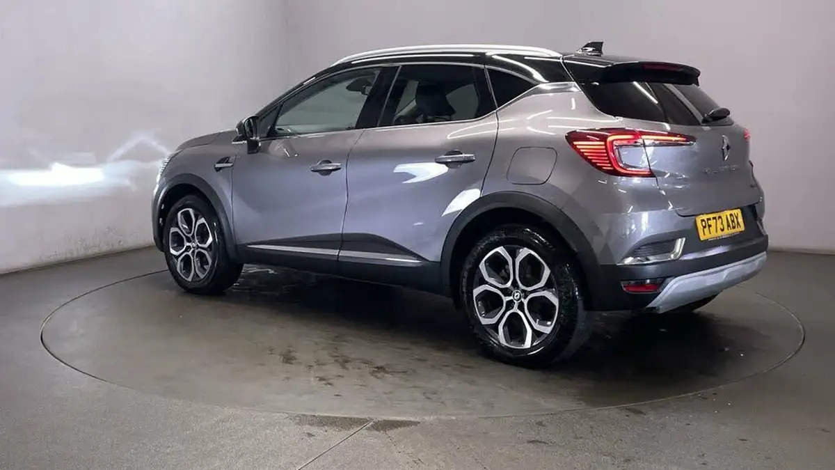2023-renault-captur-16-techno-160ps-plug-in-big-5