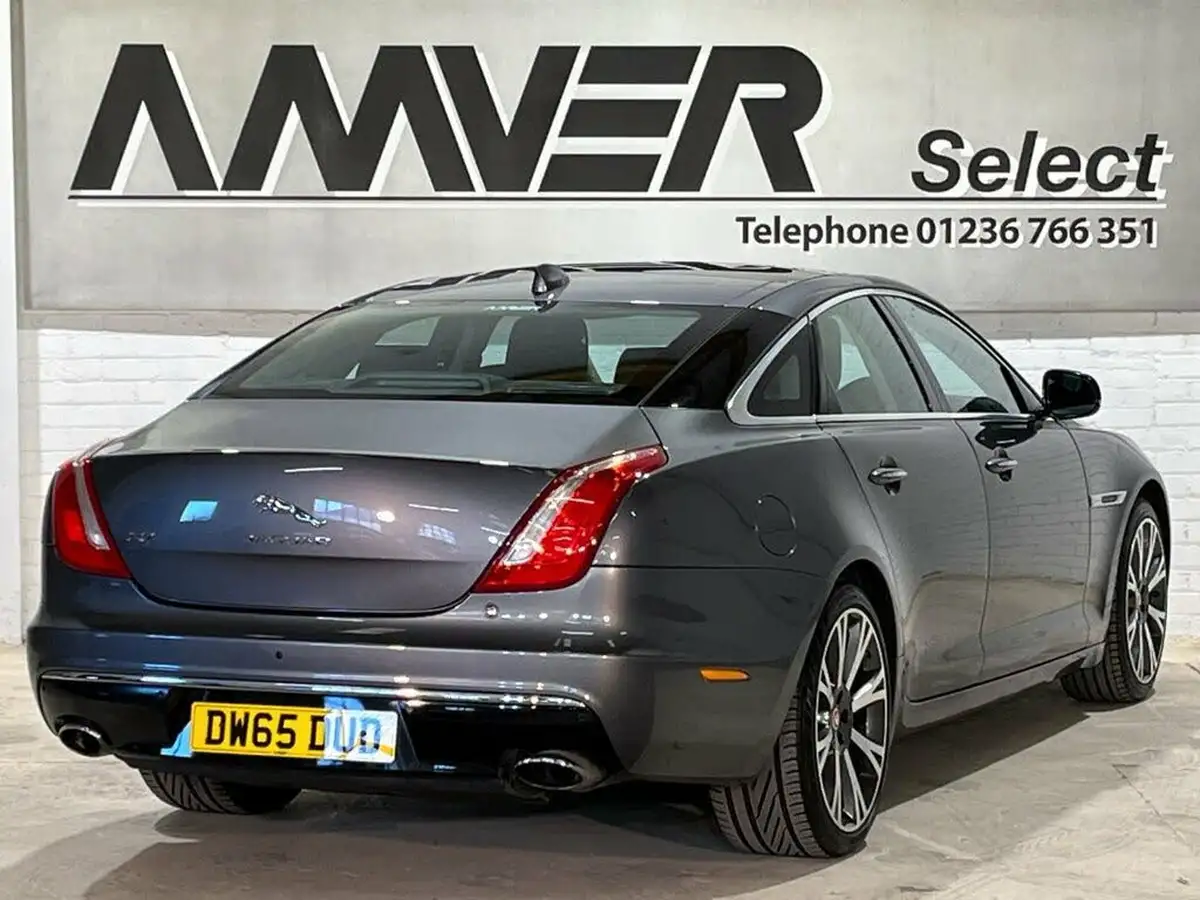 2015-jaguar-xj-series-30td-xj-portfolio-swb-auto-big-4