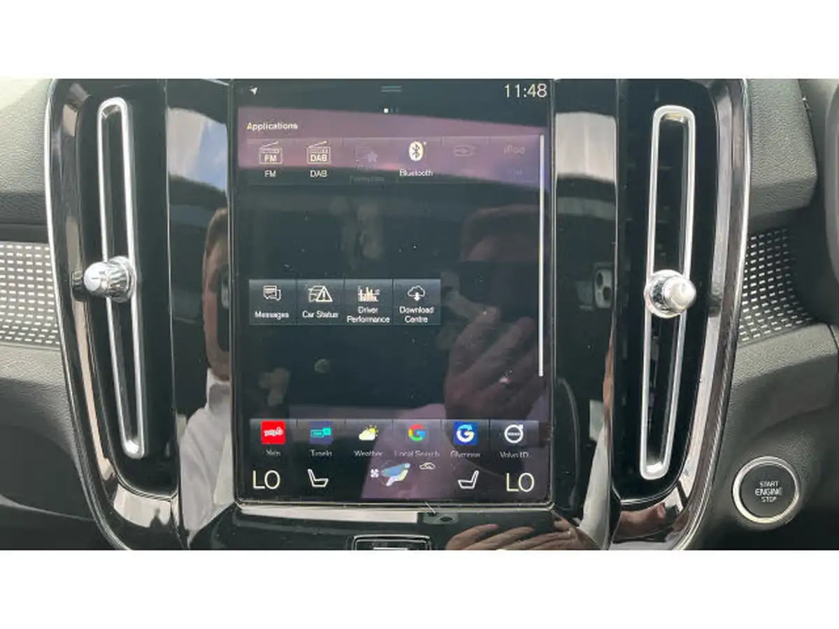 2020-volvo-xc40-20-b4-r-design-pro-big-20