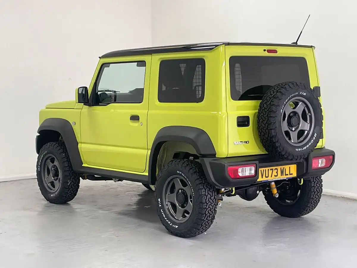 2023-suzuki-jimny-15-light-commercial-allgrip-big-11
