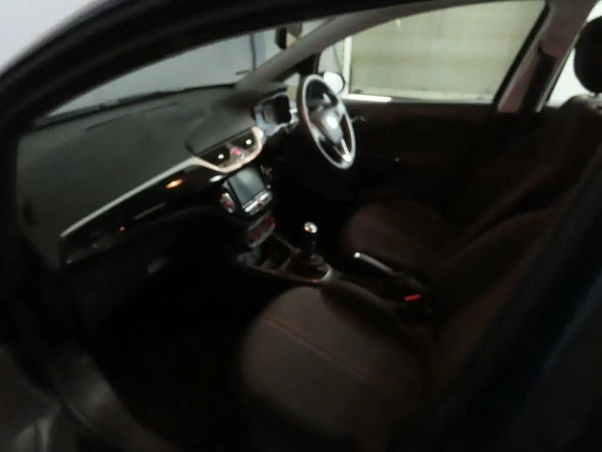 2017-vauxhall-corsa-14i-sri-vx-line-90ps-ecotec-5d-big-9