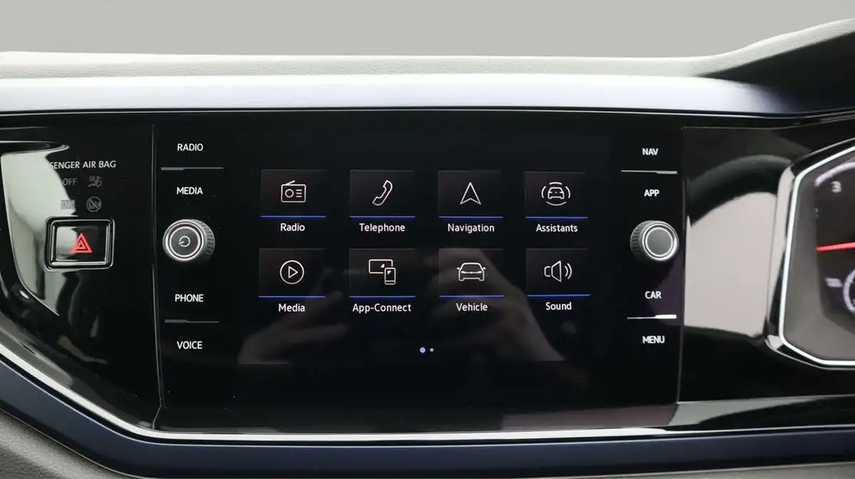 2020-volkswagen-polo-10-tsi-united-big-11