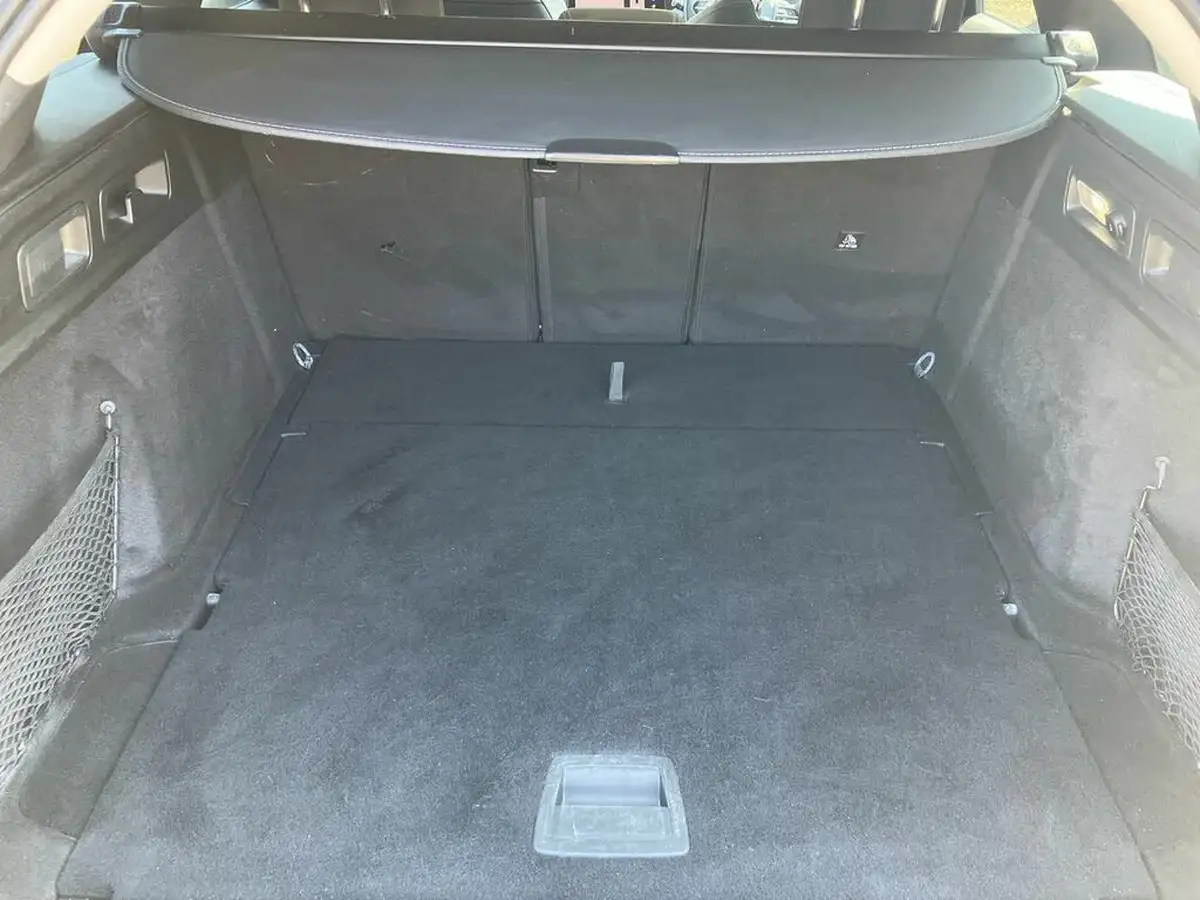 2022-peugeot-308-sw-12-puretech-allure-premium-station-wagon-eat8-big-22