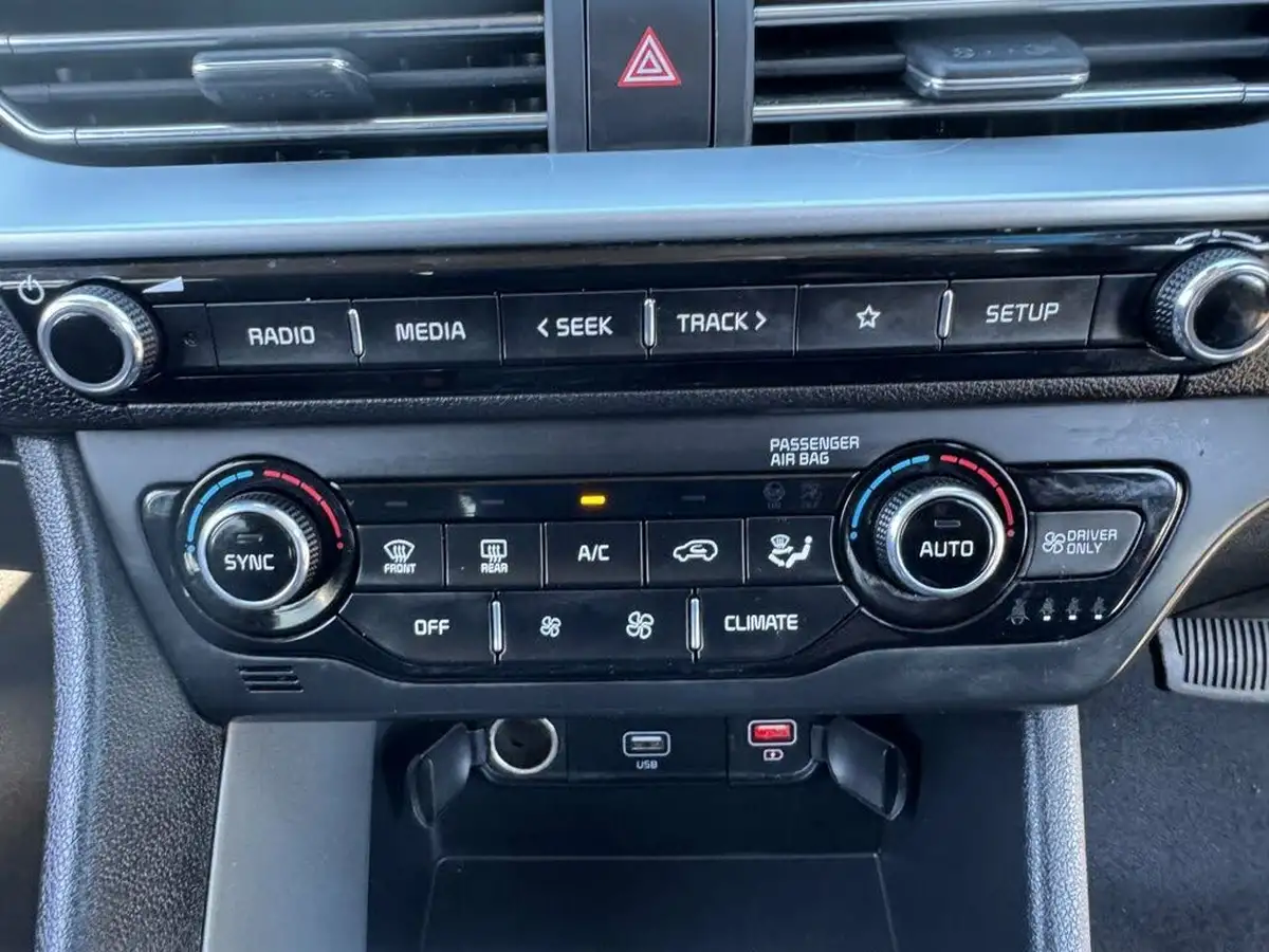 2021-kia-niro-16-gdi-2-big-63