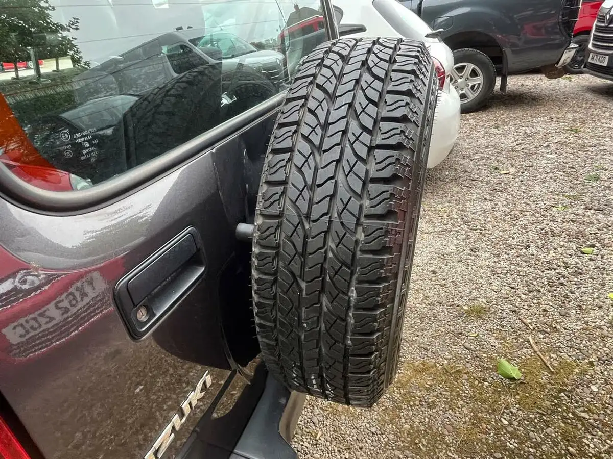 2011-suzuki-jimny-13-sz3-big-6
