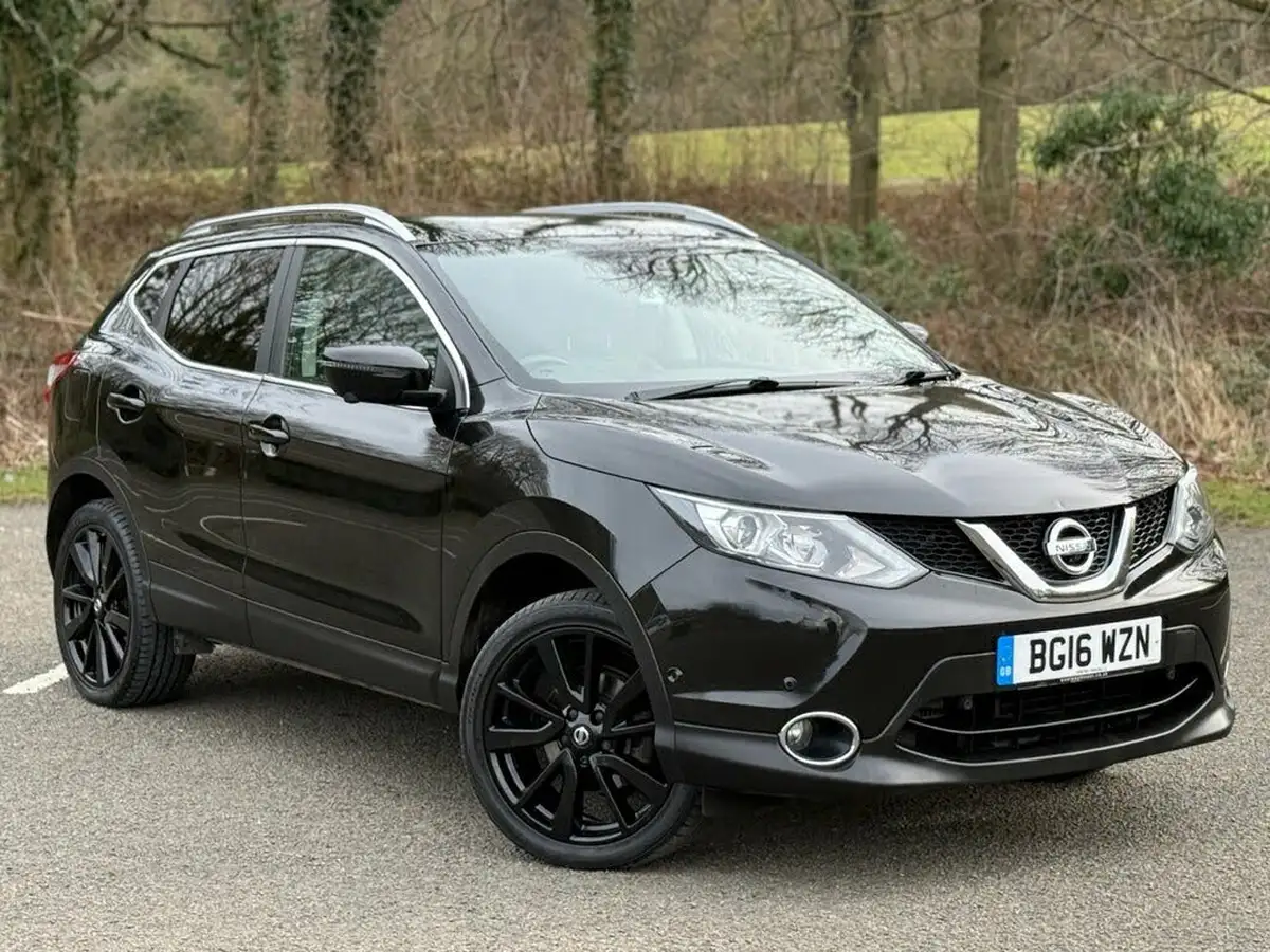 2016-nissan-qashqai-16dci-tekna-big-0