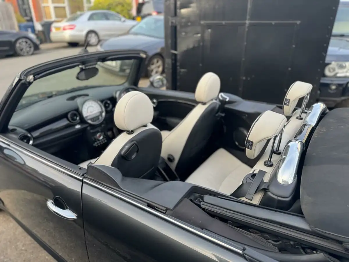 2011-mini-cooper-16-cooper-s-convertible-2d-big-28
