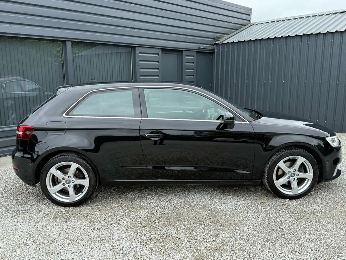 2017-audi-a3-15-tfsi-sport-hatchback-3d-s-tronic-big-1
