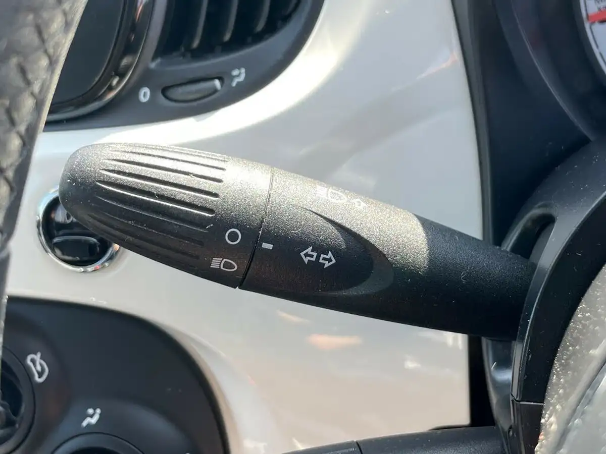 2018-fiat-500-12-lounge-big-42