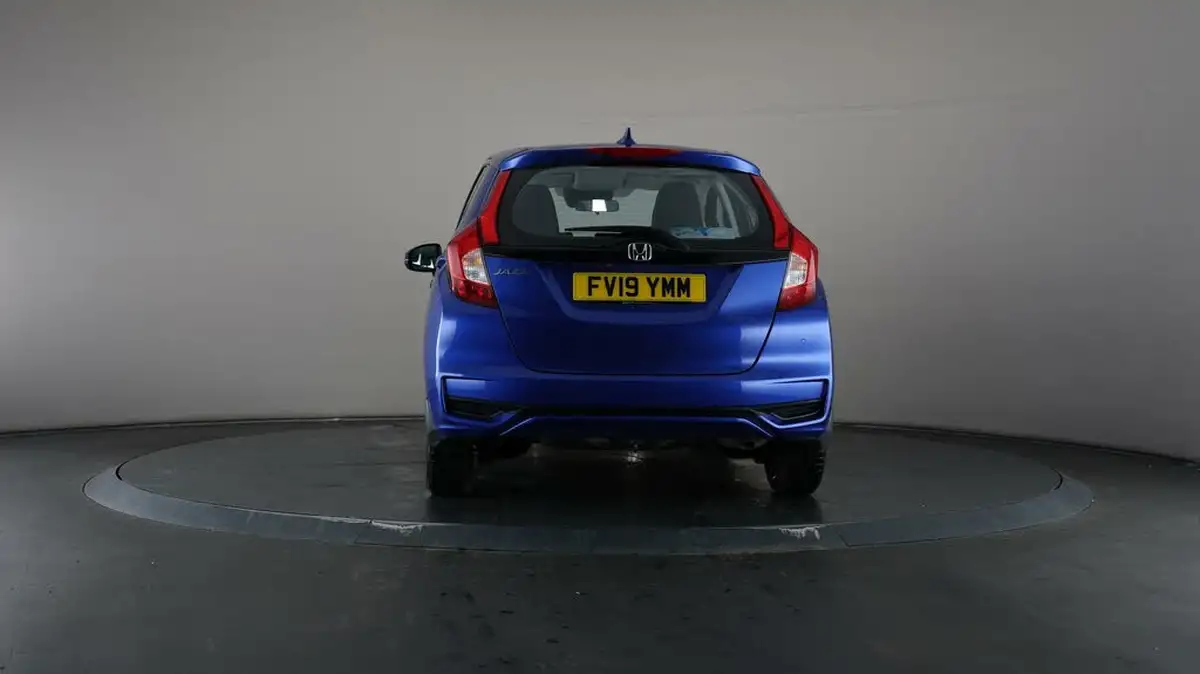 2019-honda-jazz-13-i-vtec-se-big-32