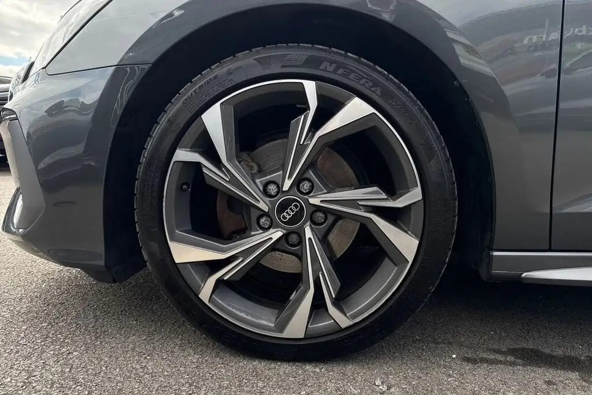 2023-audi-a3-15-35-tfsi-s-line-sportback-5d-big-12