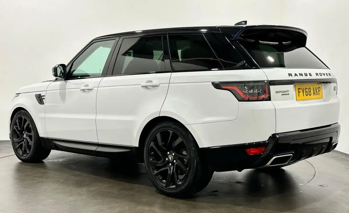 2018-land-rover-range-rover-sport-30-sd-v6-hse-sdv6-big-2