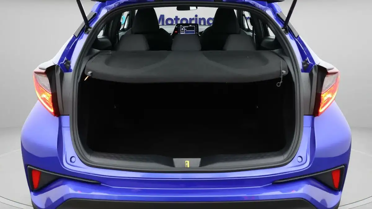 2021-toyota-c-hr-18-vvt-i-icon-big-16