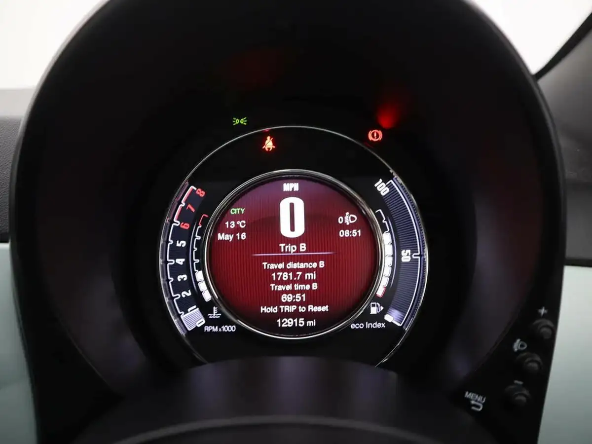 2020-fiat-500-10-launch-edition-big-18