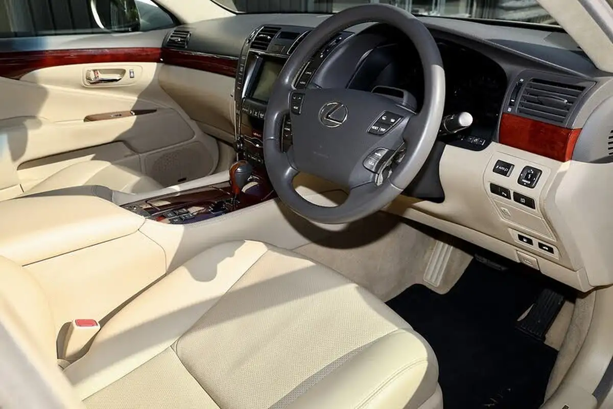 2008-lexus-ls-460-46-se-l-big-5