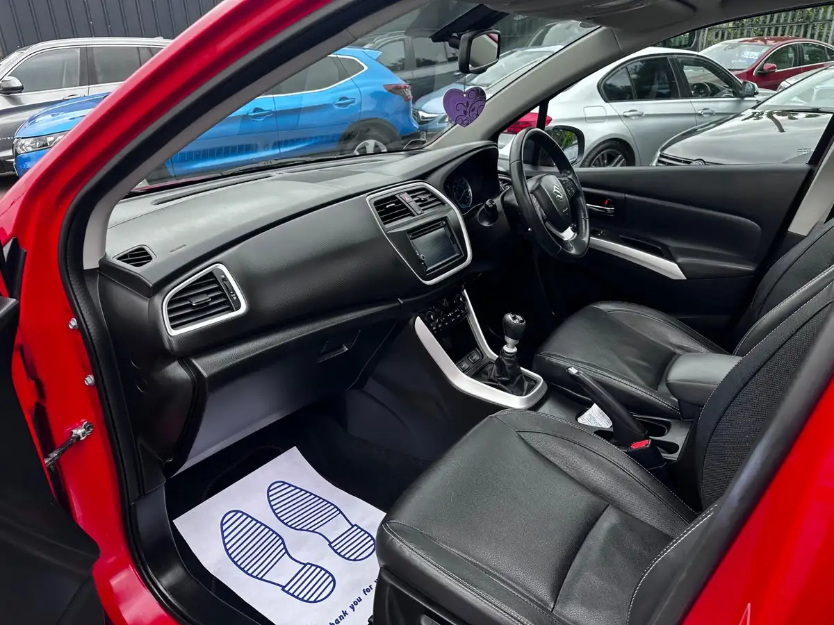 2015-suzuki-s-cross-16-ddis-sz5-big-25