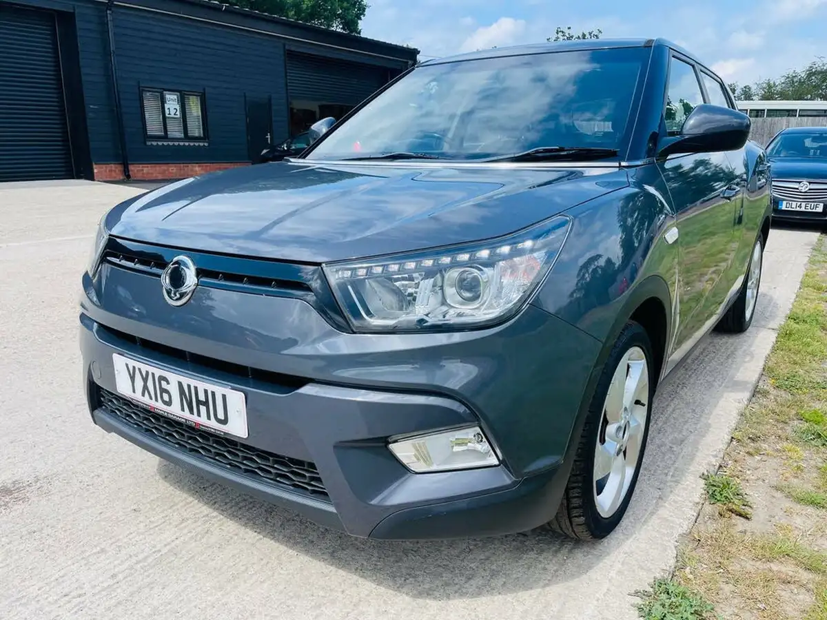 2016-kgm-ssangyong-tivoli-16-ex-big-7