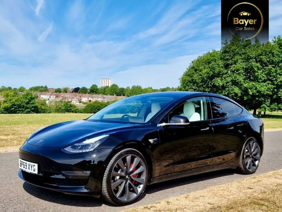 2019-tesla-model-3-e-4x4-performance-pack-big-1