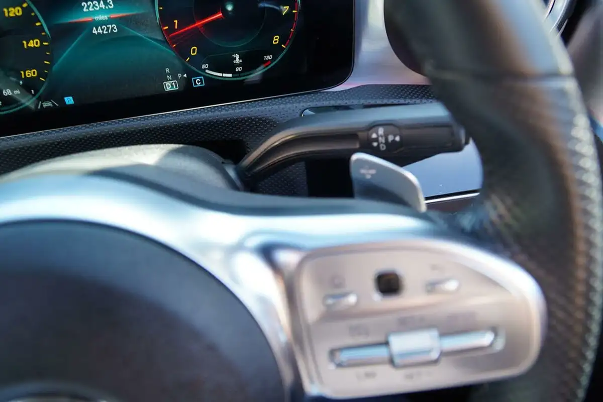 2022-mercedes-benz-cla-13-cla-180-amg-line-premium-plus-coupe-4d-big-28