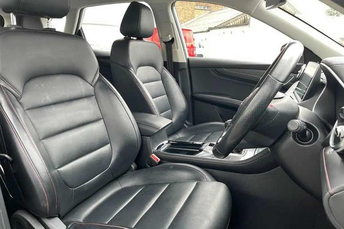 2021-mg-hs-15t-gdi-excite-162ps-big-16
