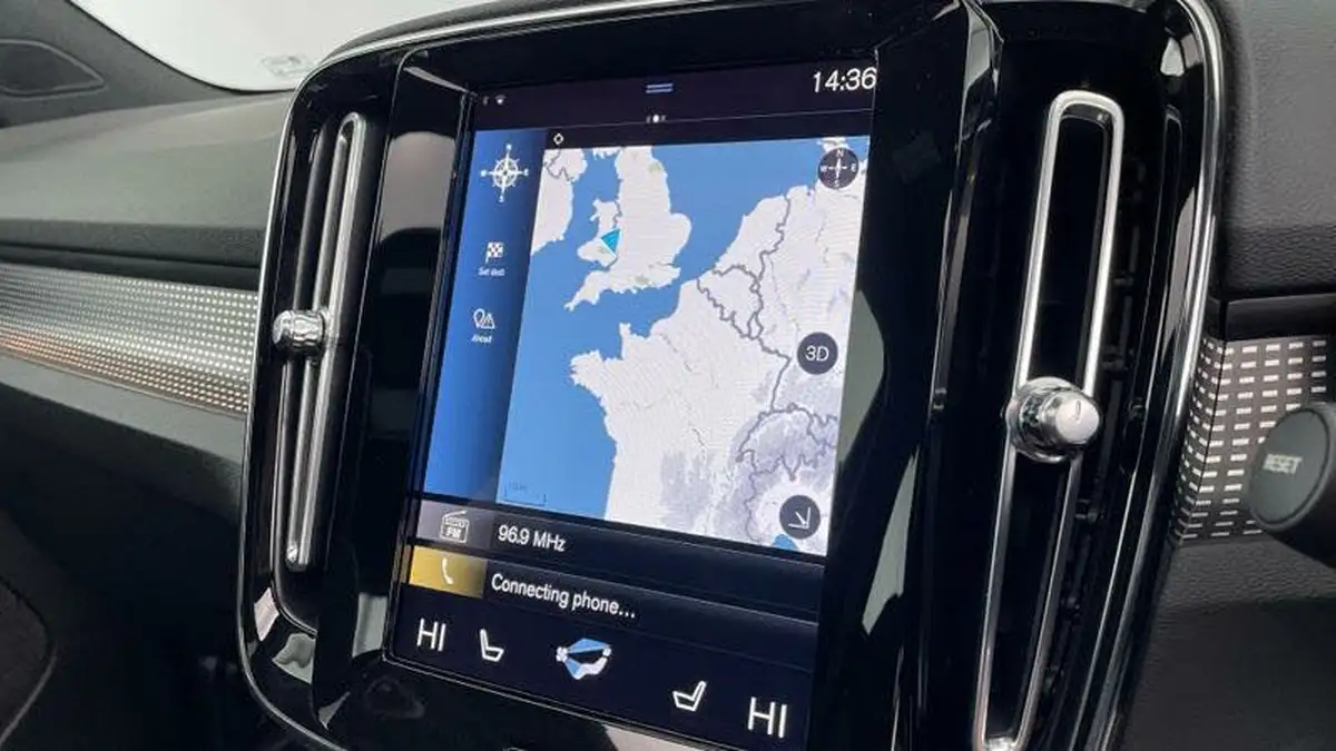 2022-volvo-xc40-15-t5-r-design-pro-big-6