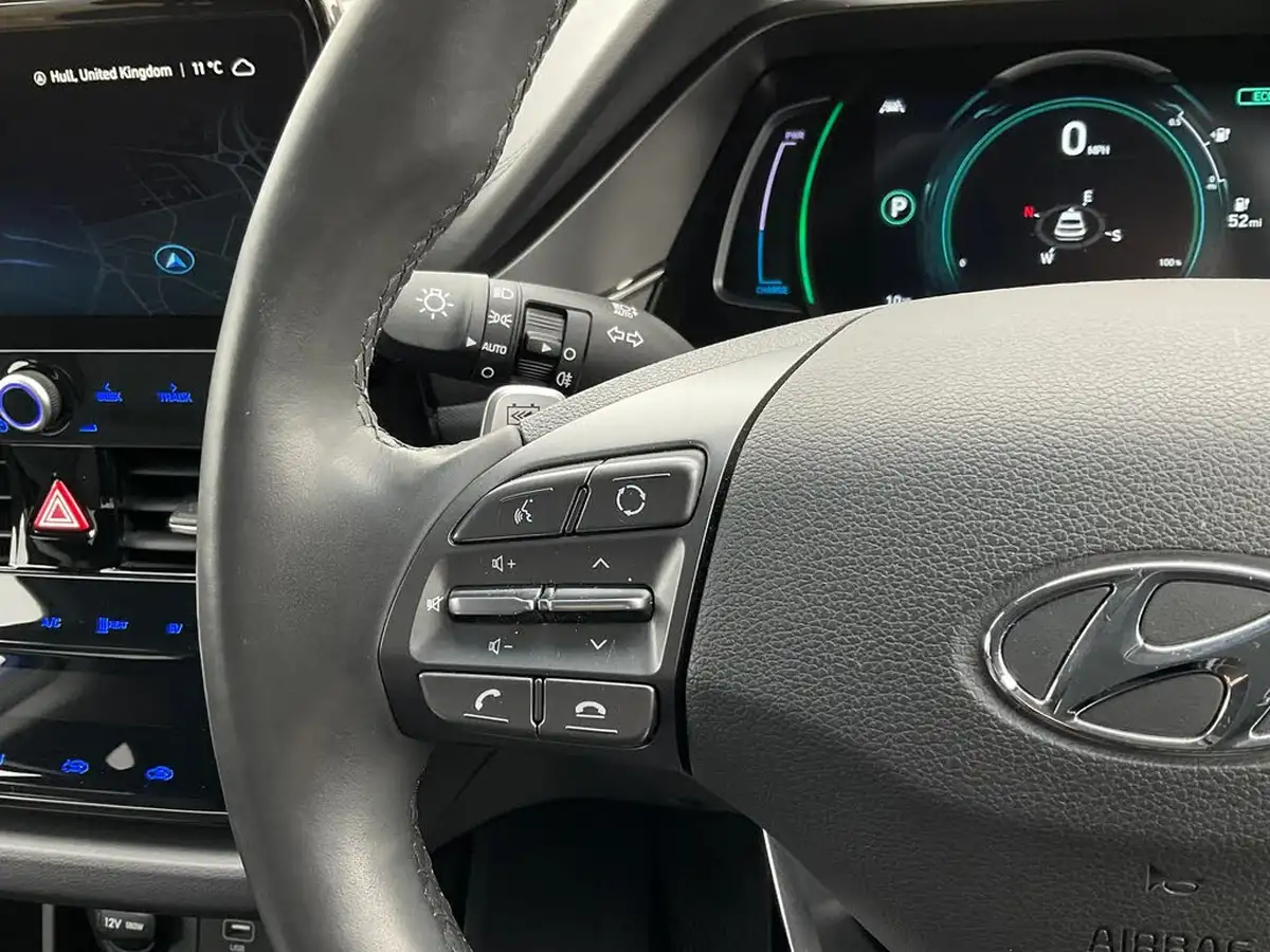 2021-hyundai-ioniq-e-premium-se-electric-100kw-big-12
