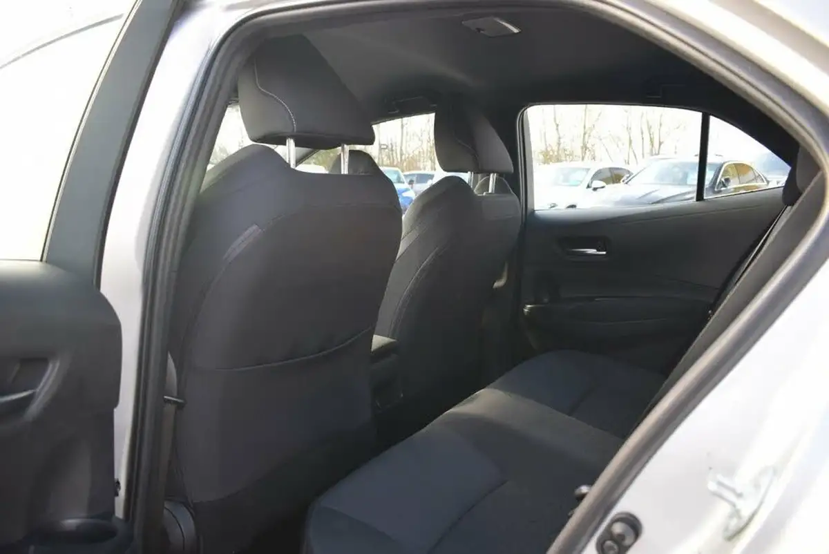 2021-toyota-corolla-18-vvt-i-icon-spare-wheel-hatchback-5d-big-9