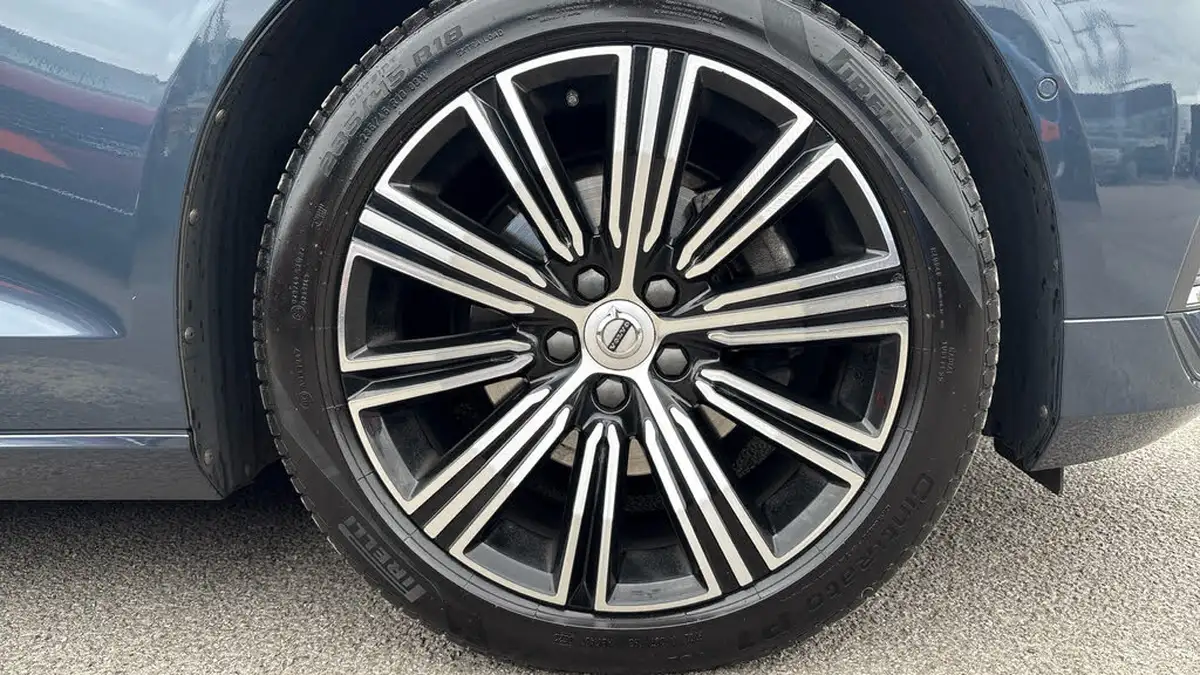 2018-volvo-v60-20td-d4-inscription-geartronic-big-16