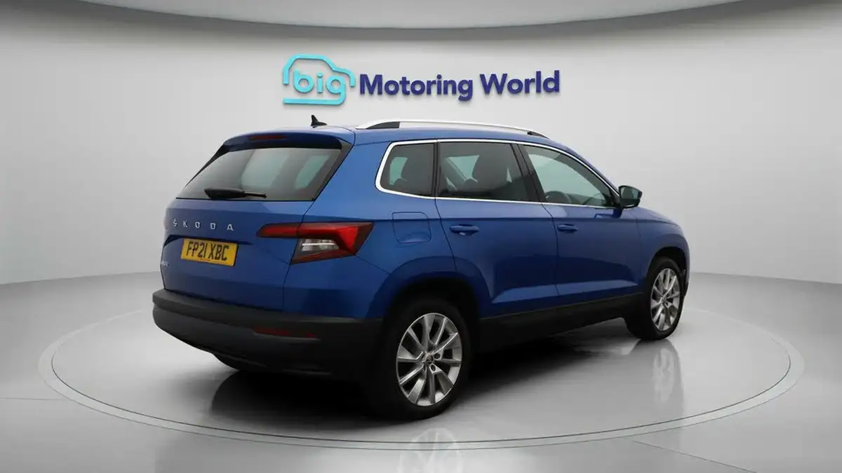 2021-skoda-karoq-15-tsi-se-l-big-7