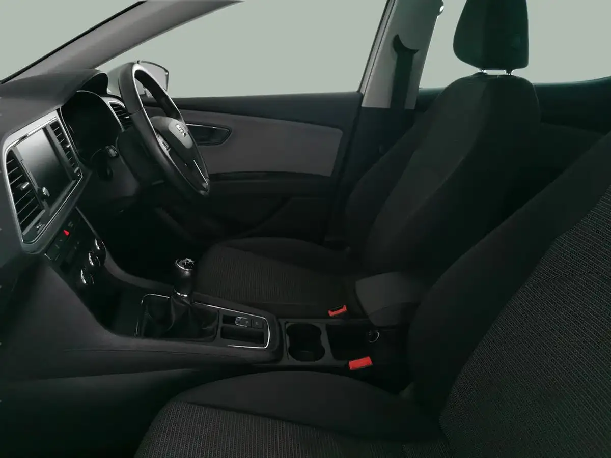 2020-seat-leon-10-tsi-se-dynamic-115ps-hatchback-big-4
