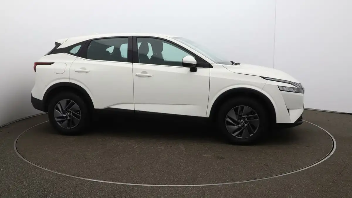 2022-nissan-qashqai-13-dig-t-acenta-premium-140ps-big-46