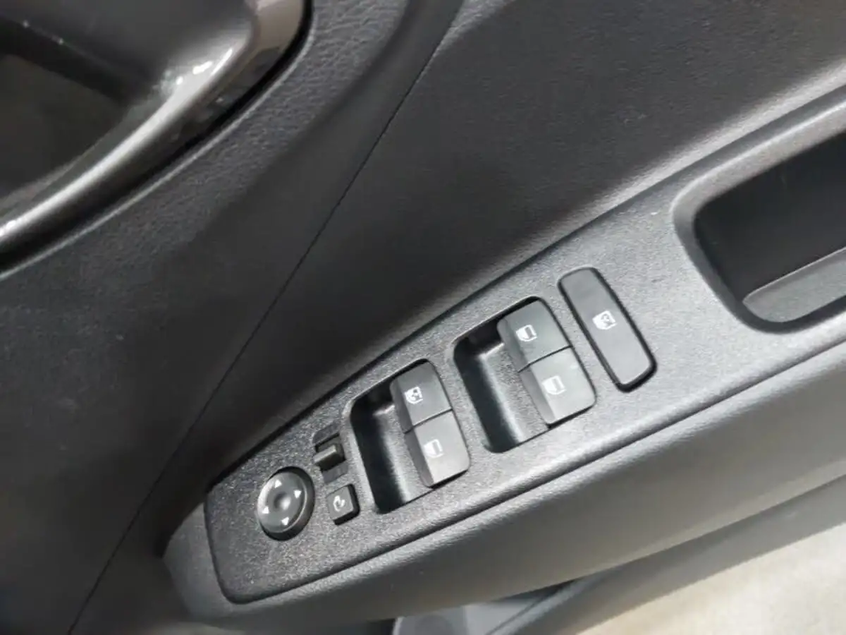 2024-hyundai-i10-12-premium-79ps-auto-big-13