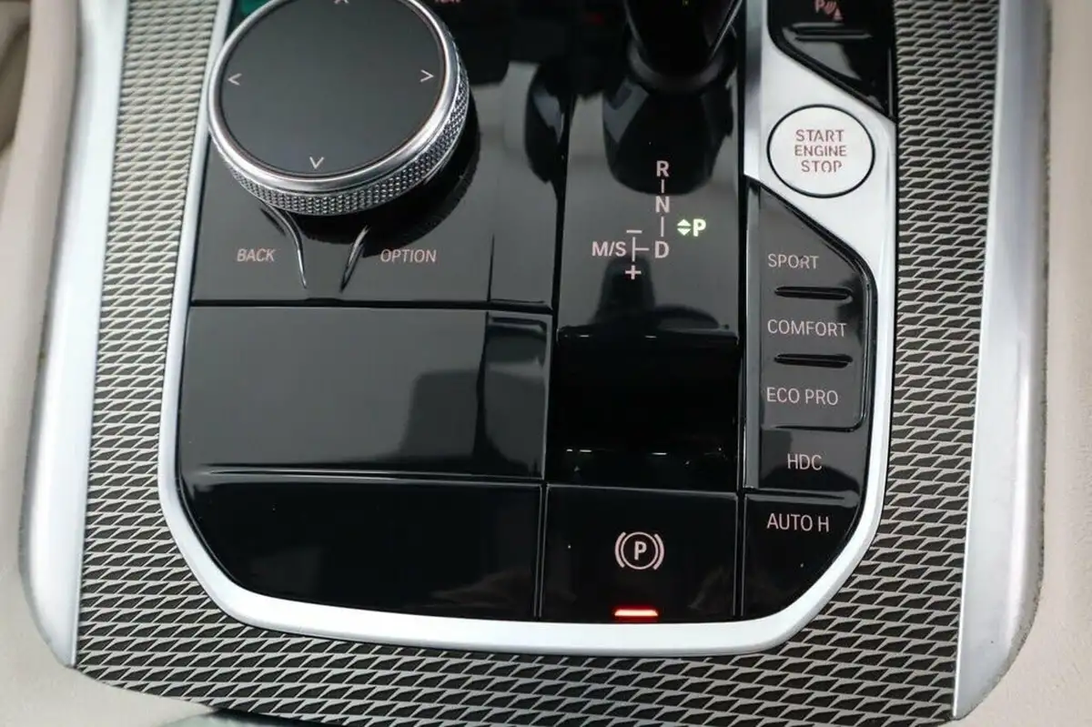 2021-bmw-x6-30-xdrive40i-m-sport-big-64