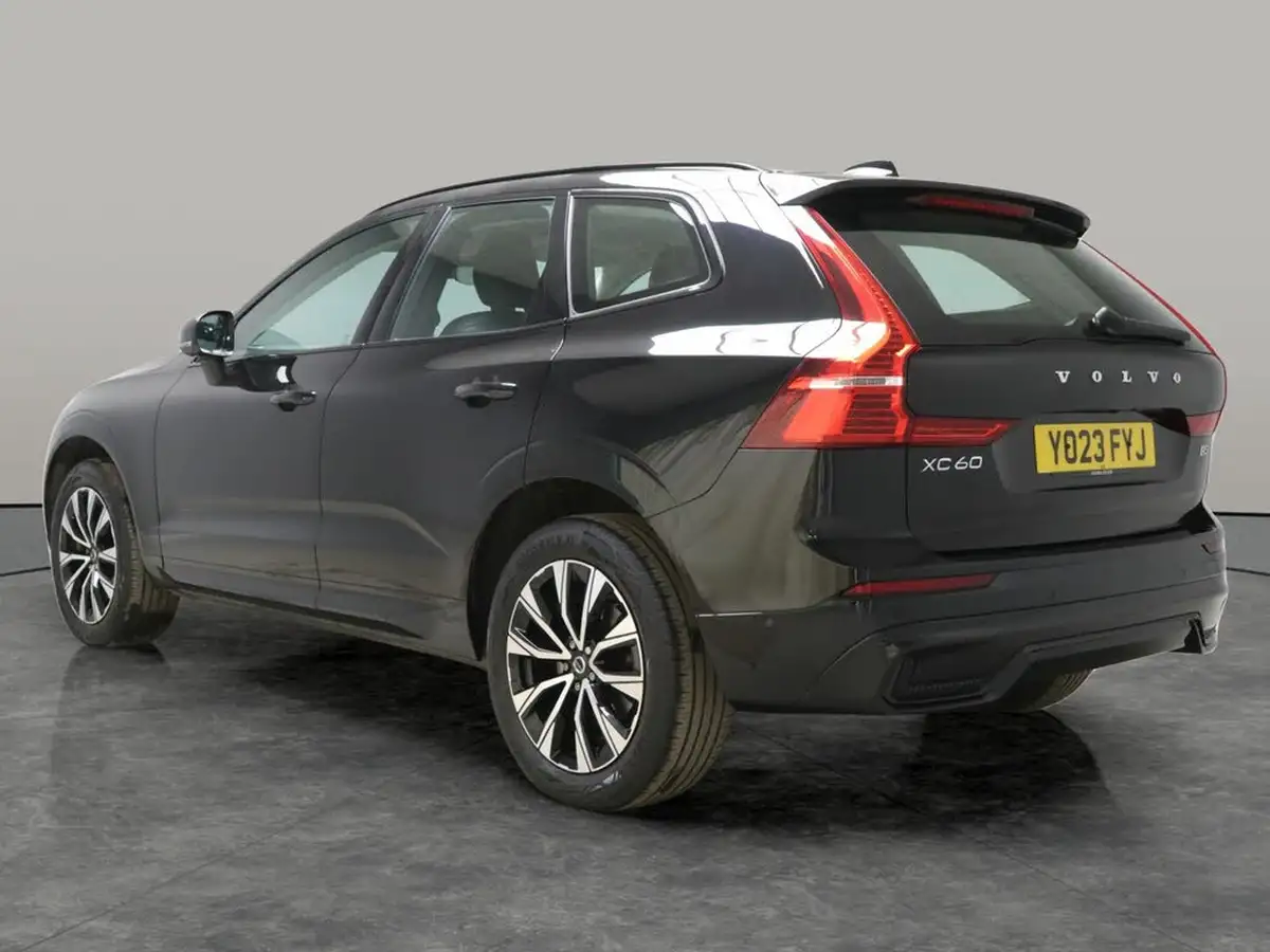 2023-volvo-xc60-20-b5-plus-big-15