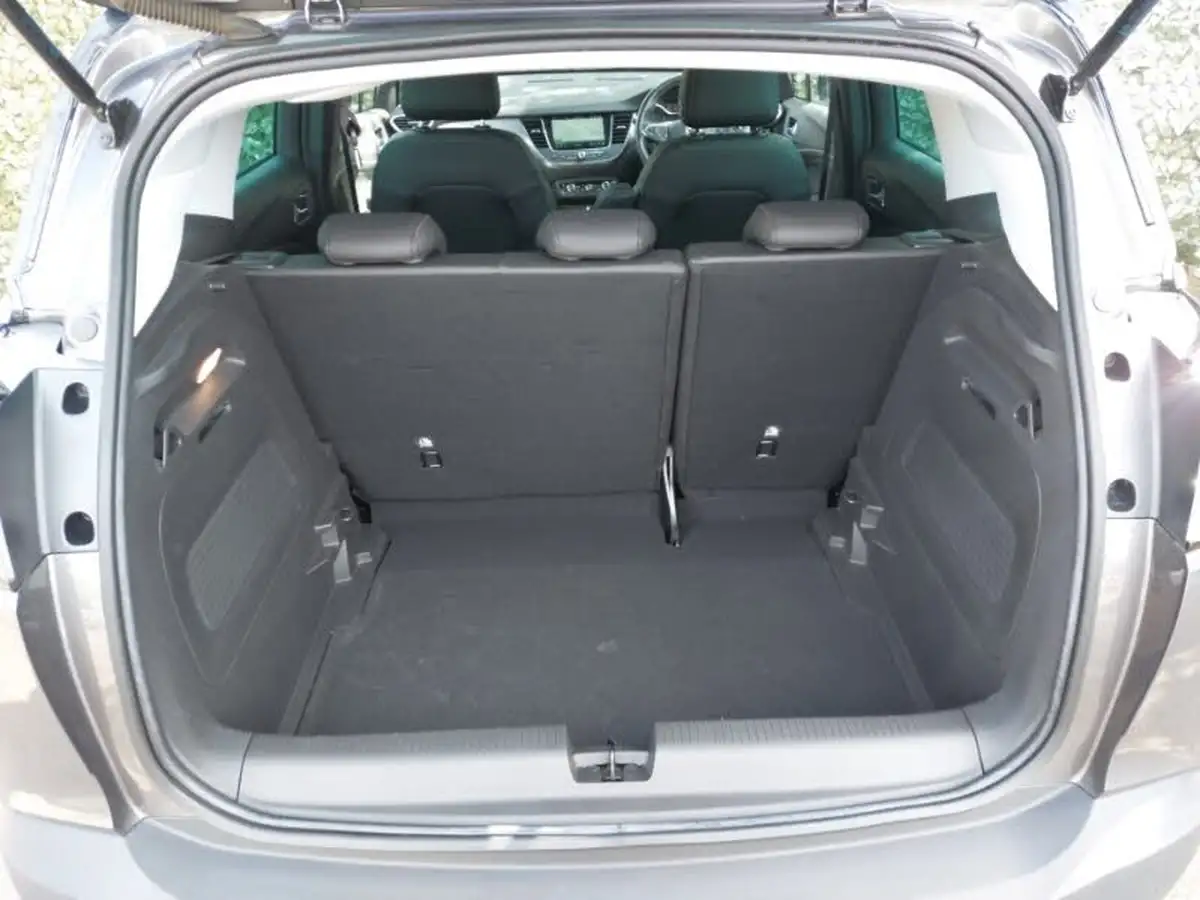 2022-vauxhall-crossland-12-elite-edition-130ps-auto-big-7