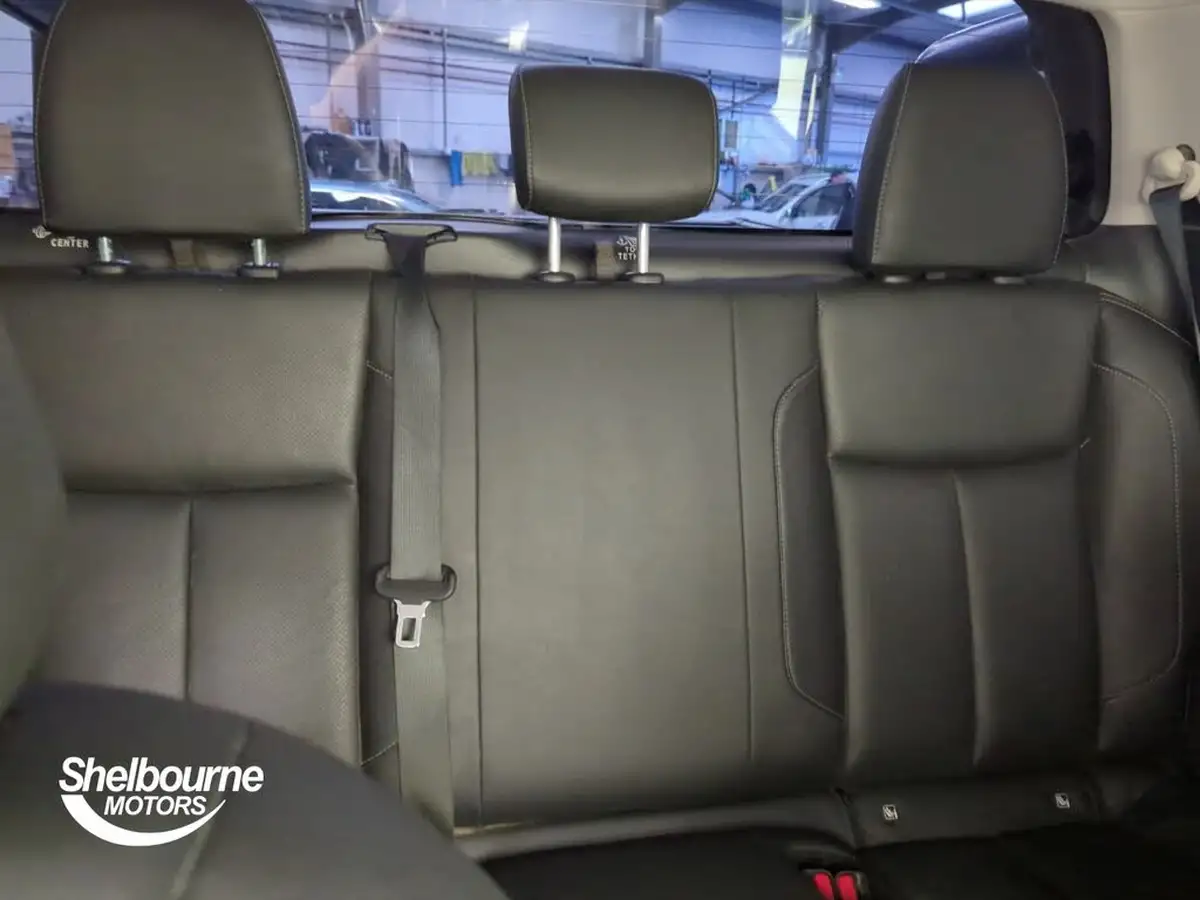 2020-nissan-navara-23dci-tt-tekna-8-navileather-auto-big-19