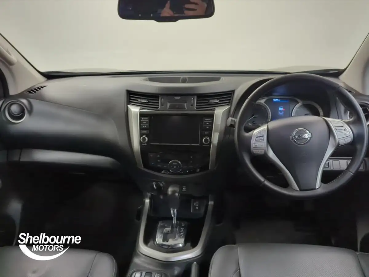2020-nissan-navara-23dci-tt-tekna-8-navileather-auto-big-15