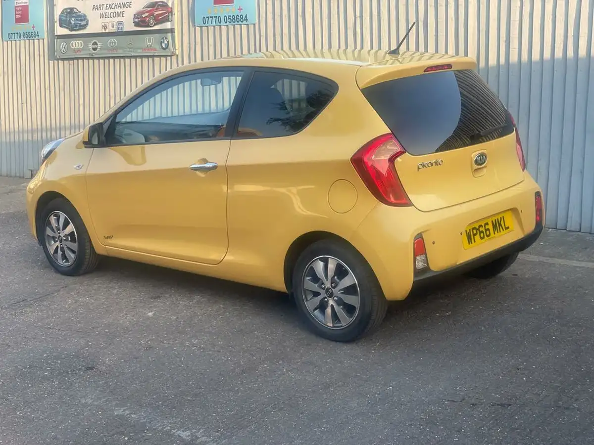 2016-kia-picanto-10-sr7-3d-big-24