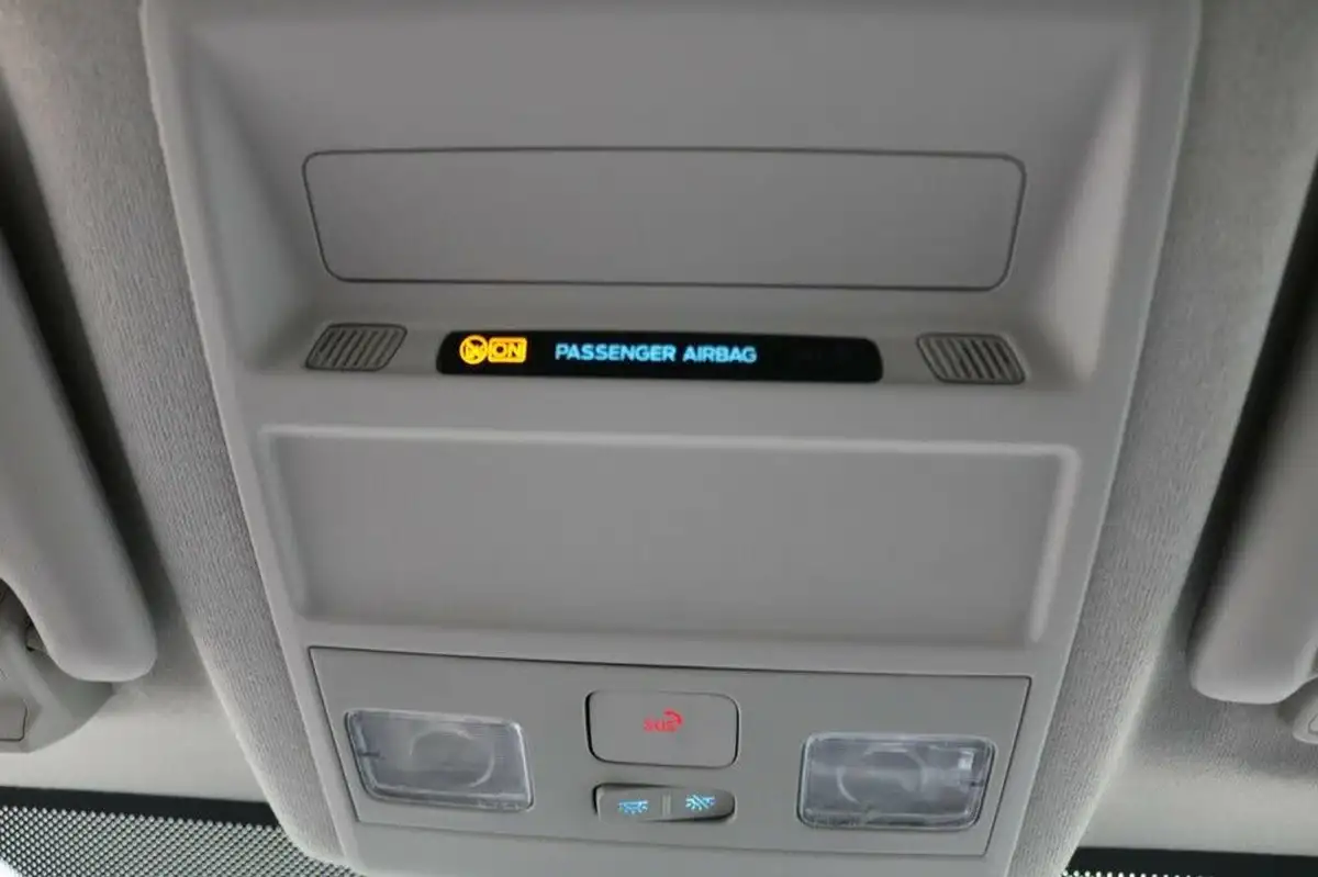 2023-ford-transit-custom-20tdci-300-l1h1-limited-136pseu6e-panel-van-1996cc-big-27