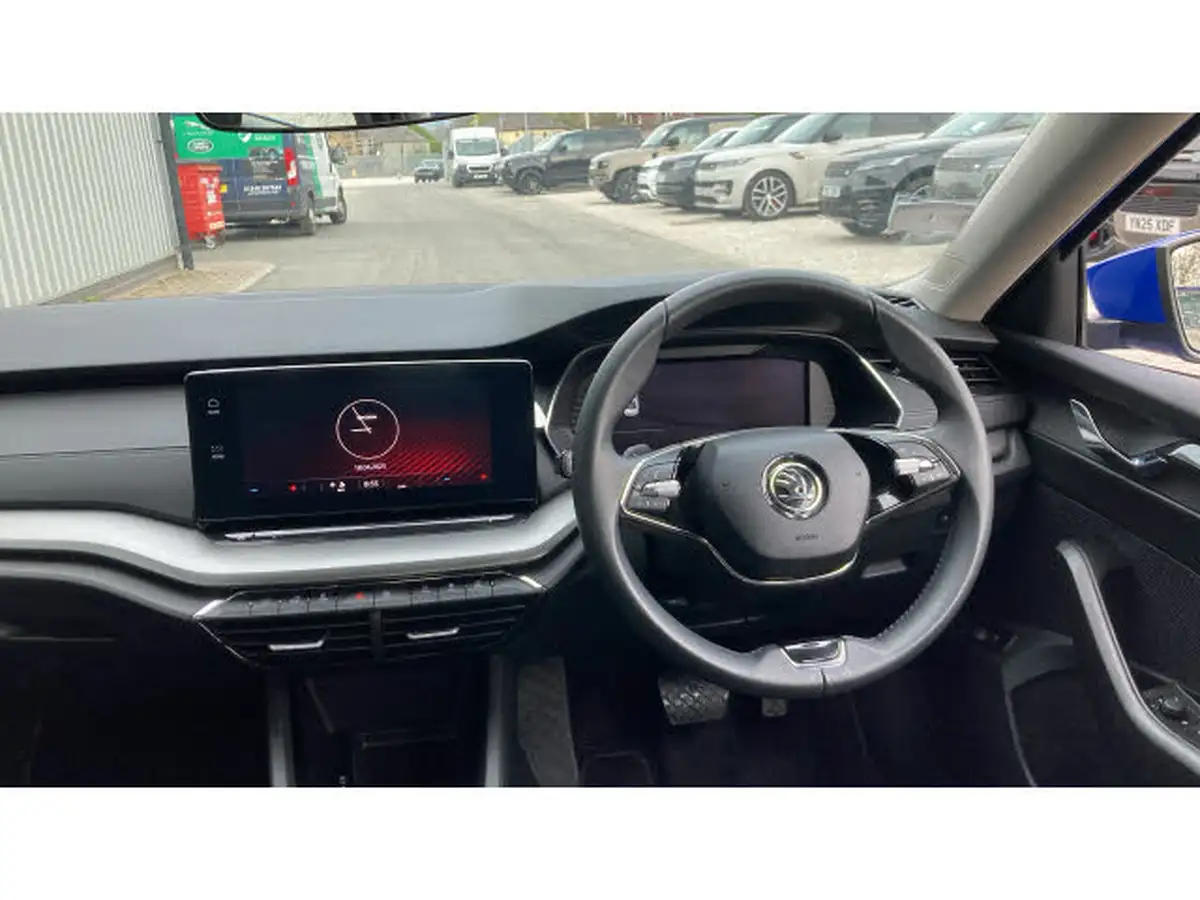 2023-skoda-octavia-14-tsi-se-technology-hatchback-big-9