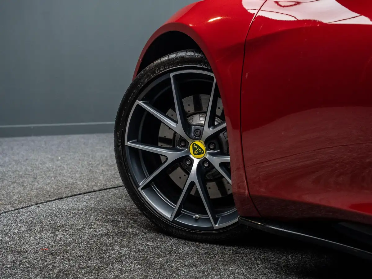 2023-lotus-emira-35-first-edition-v6-big-12