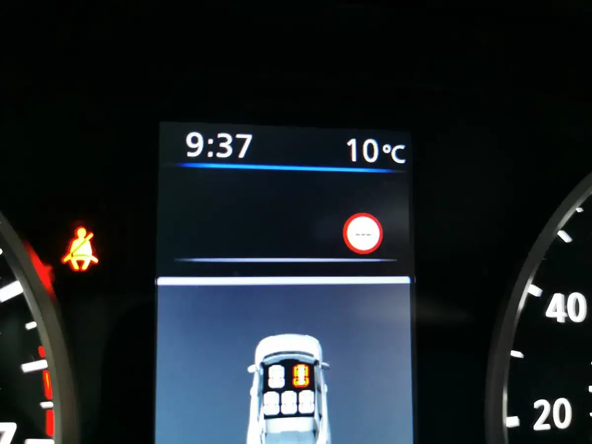 2022-nissan-juke-10-dig-t-acenta-dct-big-23