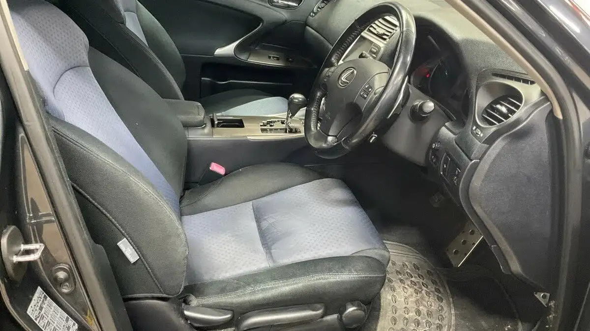 2008-lexus-is-250-25-sr-auto-big-8